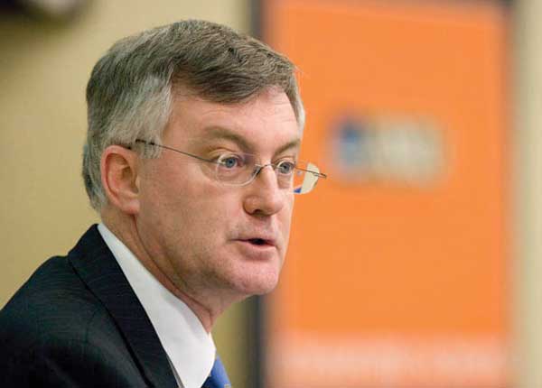 Treasury head issues warning over scale of APS cuts