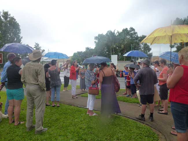 Queenslanders see red over Woolworths tactics in Far North