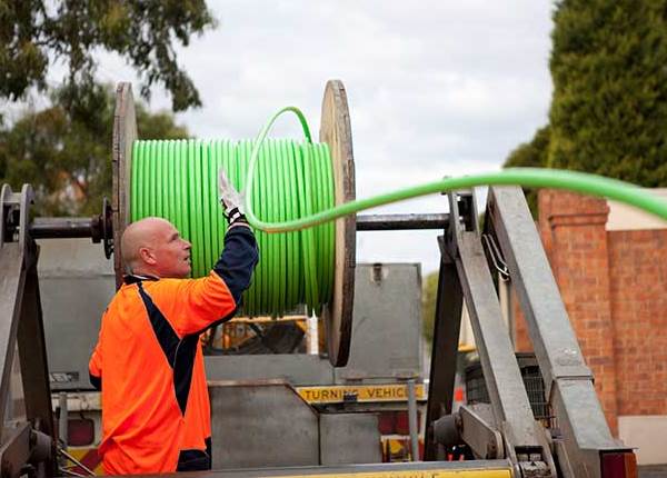 Turnbull orders NBN to use different technologies to speed delivery and save money