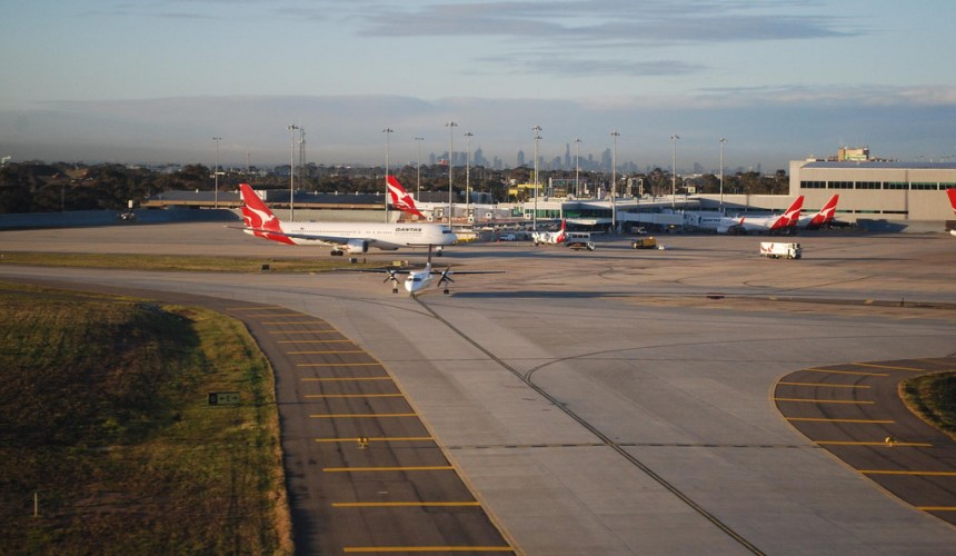 Napthine pledges railway link to Melbourne airport in just time for election