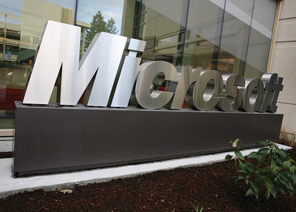 Queensland state government jumps onto Microsoft’s cloud