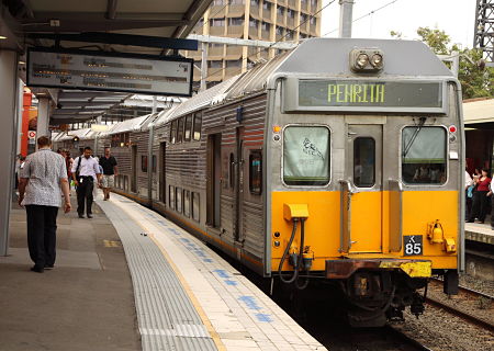 Stations hubs for mail again