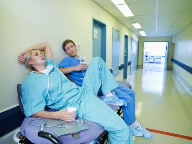 Hospital system in crisis: warning to governments