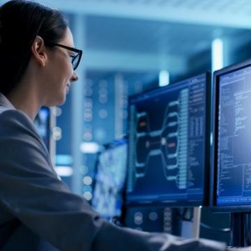Cyber security: call for mandatory APS training