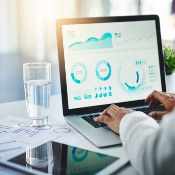 Speak the language of business, say data experts