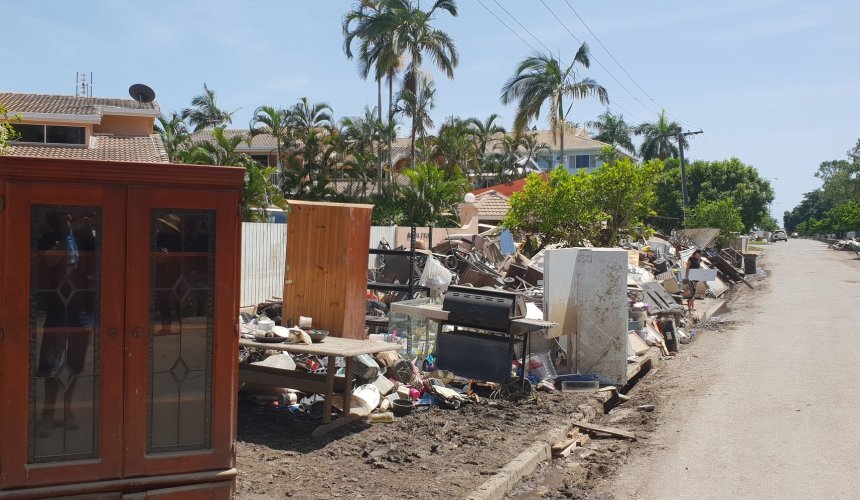 Townsville hailed for floods clean-up