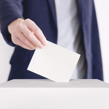 Local councils vote for a referendum