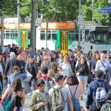 Melbourne population boom outstrips transport