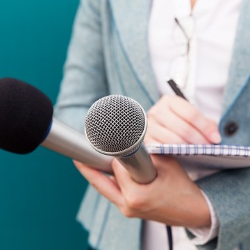 Tech titans killing off local news, ACCC warns