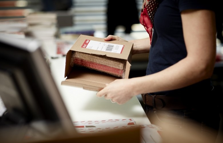 Aus Post adopts new parcel technology