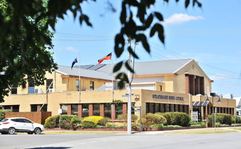 Minister suspends ‘change-resistant’ Council